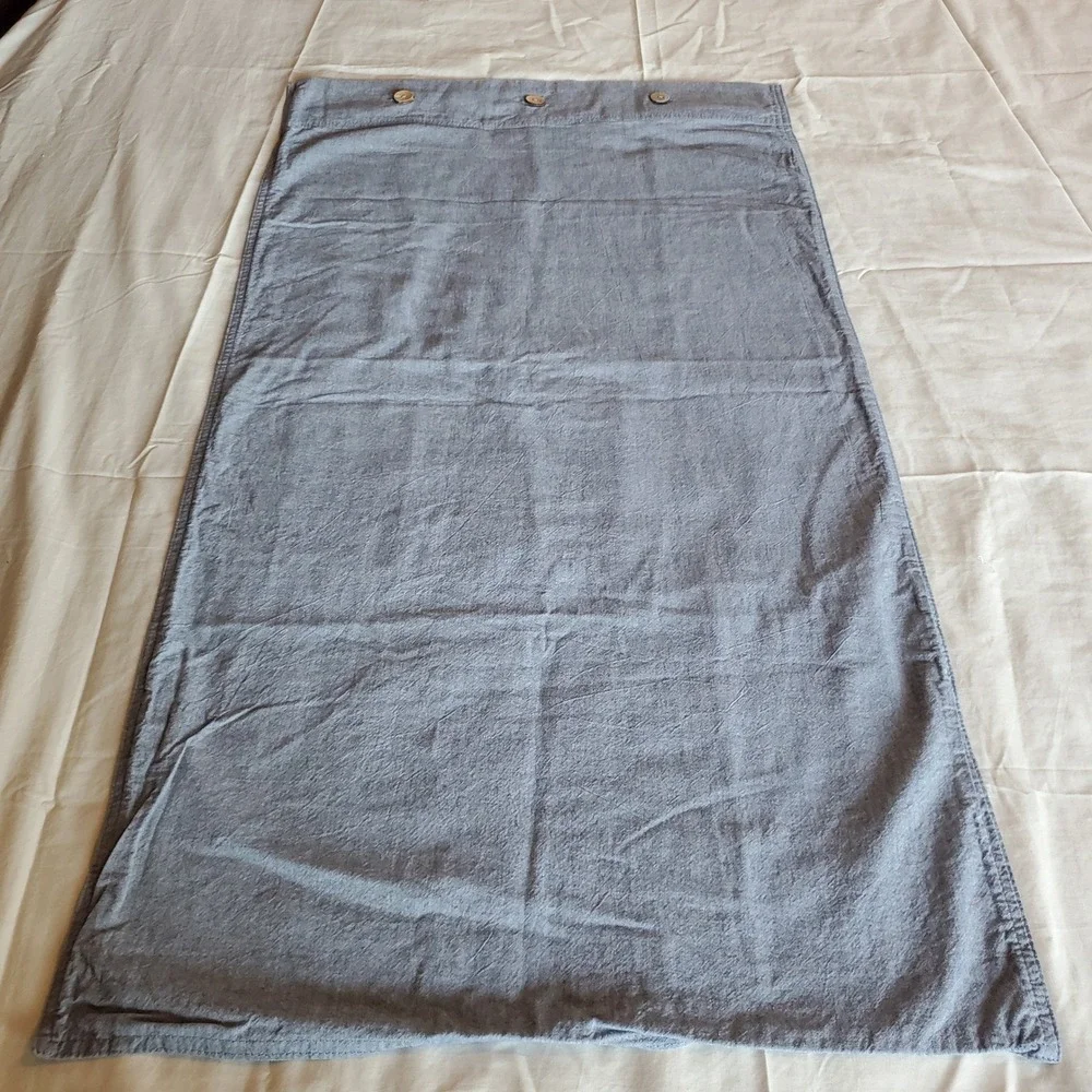 Cremieux Blue Cotton Chambray King Pillowcase Set of 2 Wood Button Closure 20x36